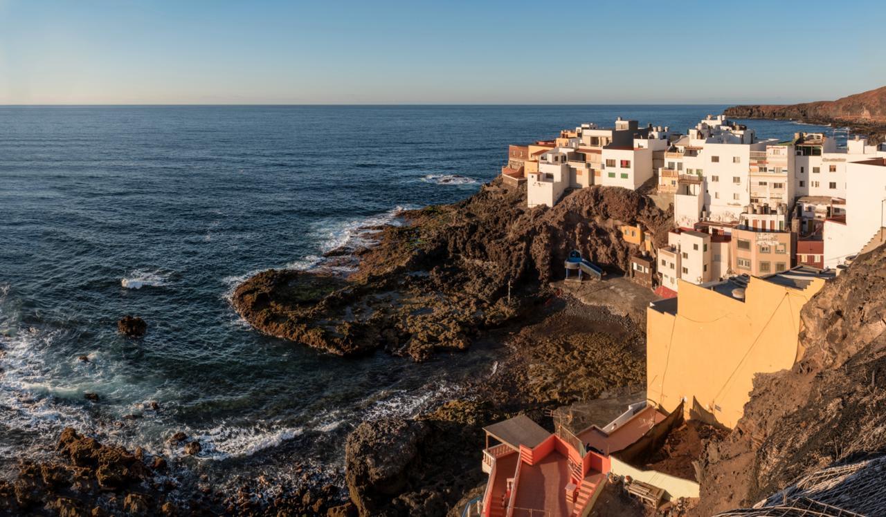 Fronton Whale Apartamentos Galdar Exterior photo