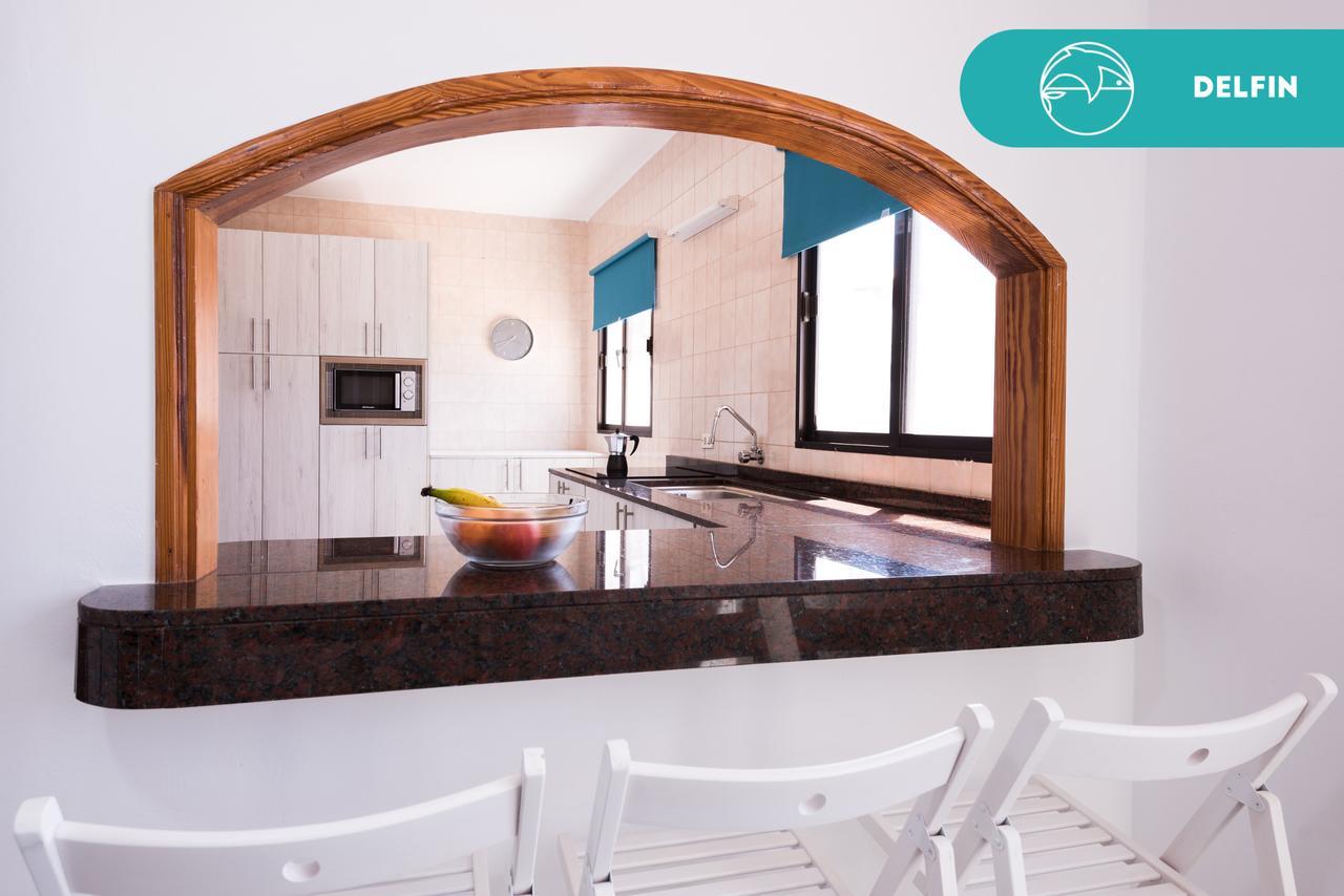 Fronton Whale Apartamentos Galdar Exterior photo