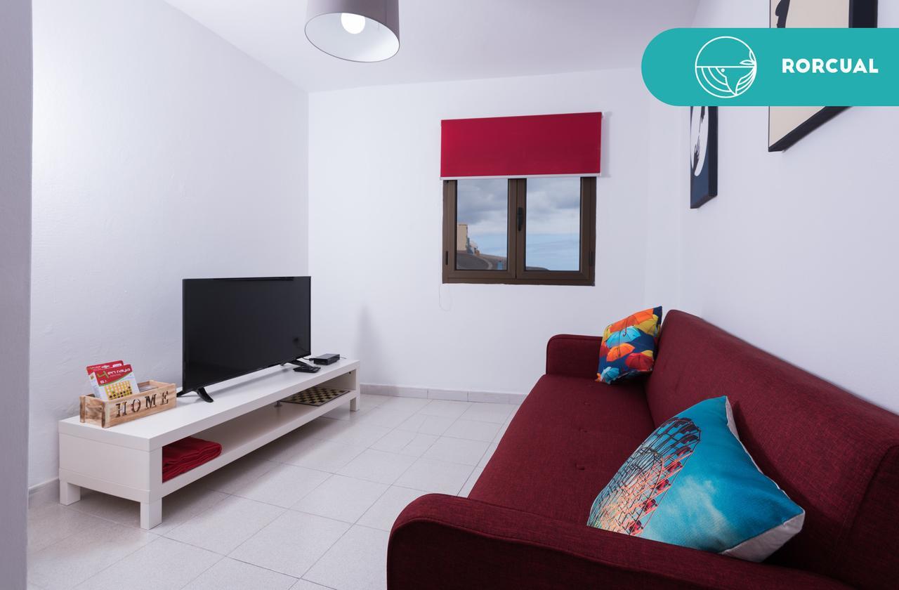Fronton Whale Apartamentos Galdar Exterior photo