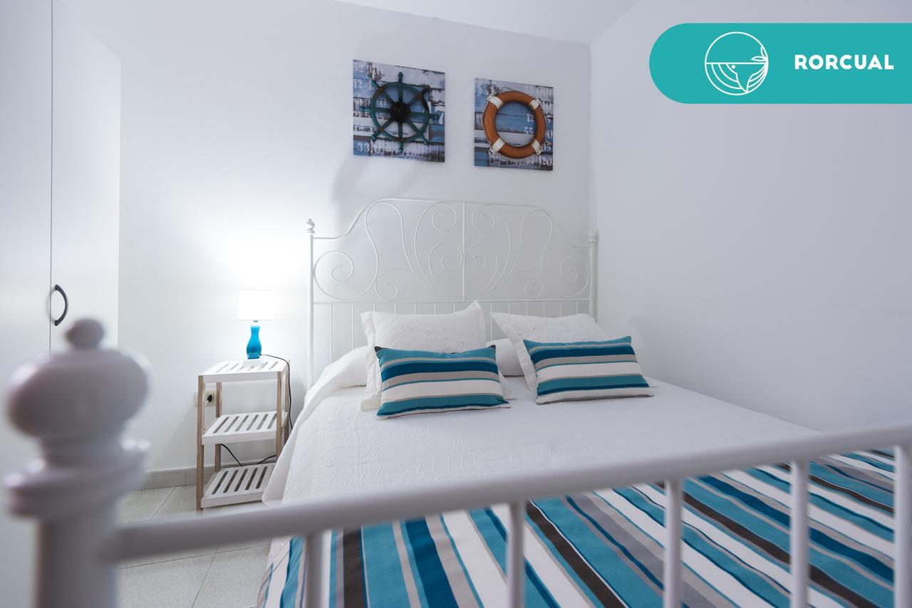 Fronton Whale Apartamentos Galdar Exterior photo
