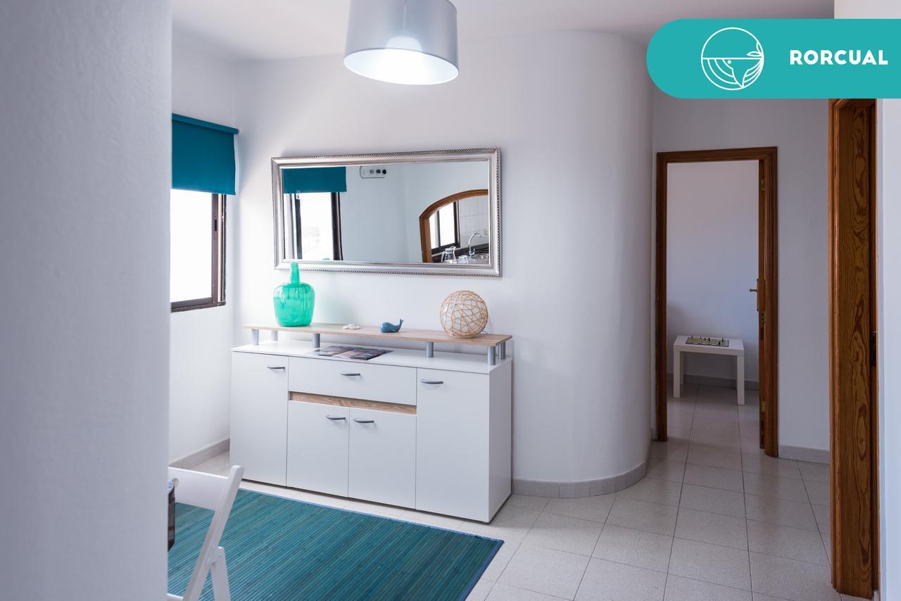 Fronton Whale Apartamentos Galdar Exterior photo