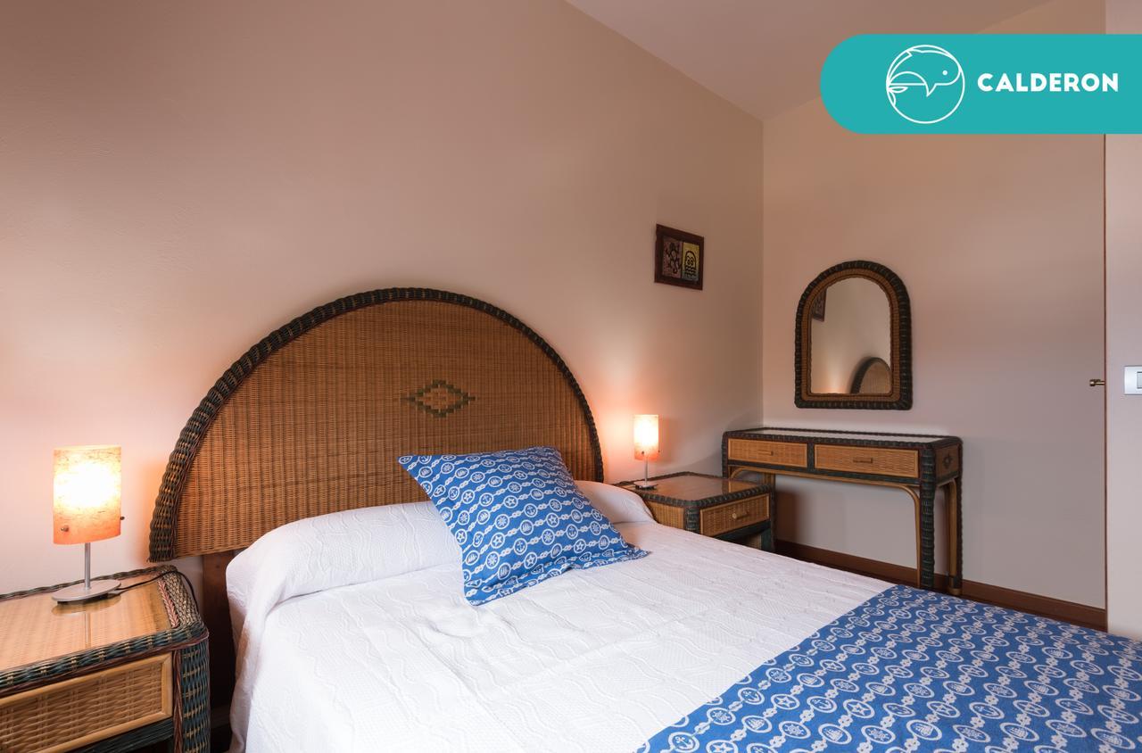 Fronton Whale Apartamentos Galdar Exterior photo