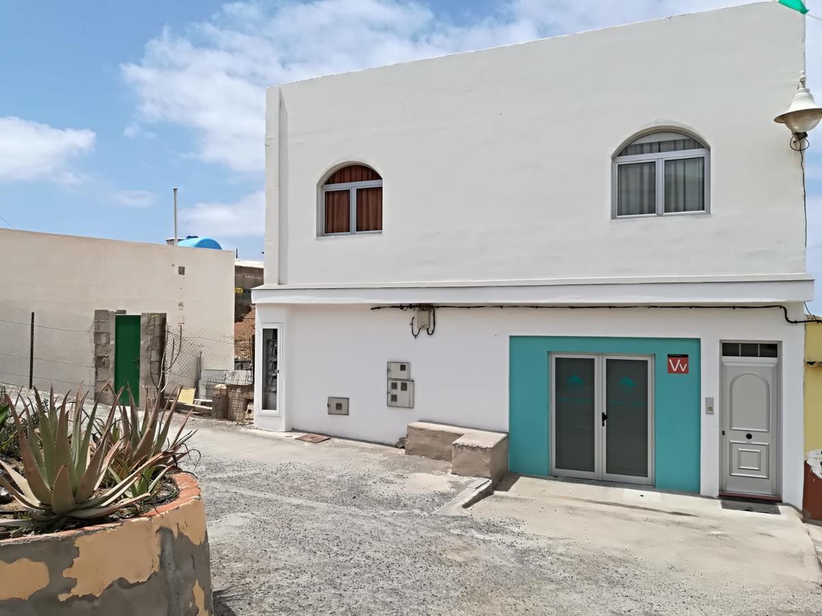 Fronton Whale Apartamentos Galdar Exterior photo